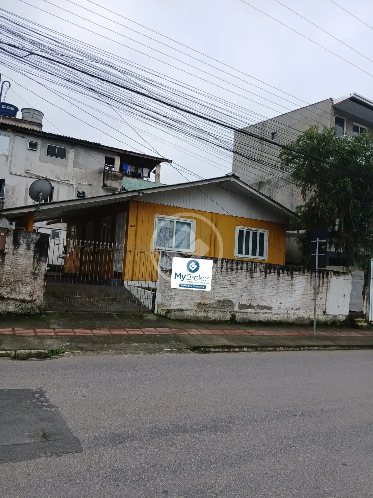 Image 2 - Terreno em Nações, Balneário Camboriú - SC