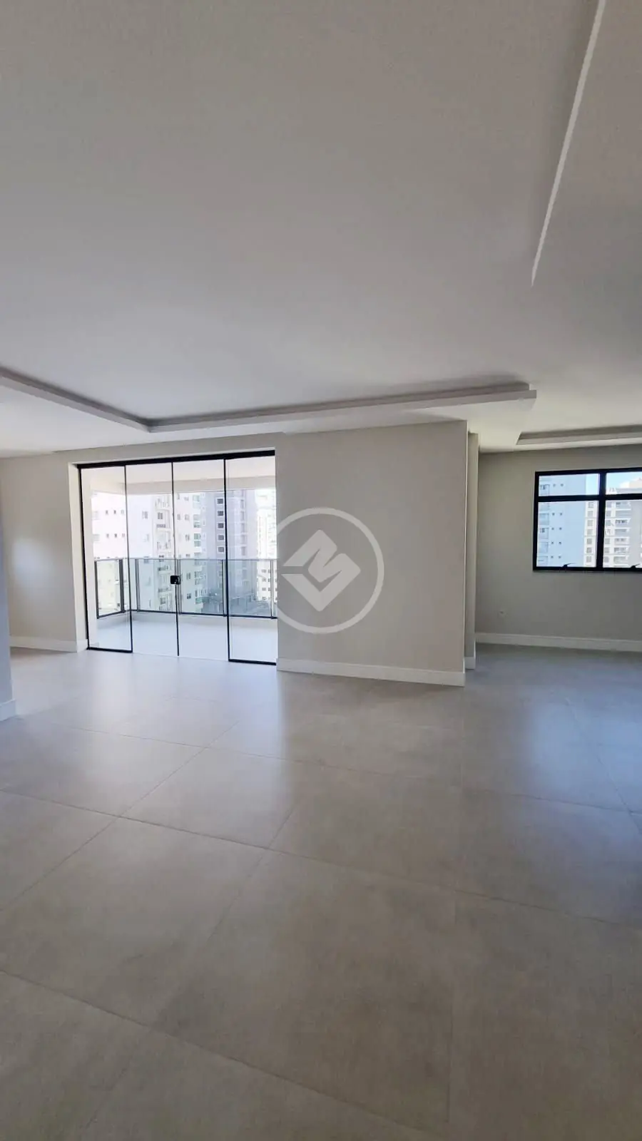 Imagem 2 - Apartamento em Meia Praia, Itapema - SC