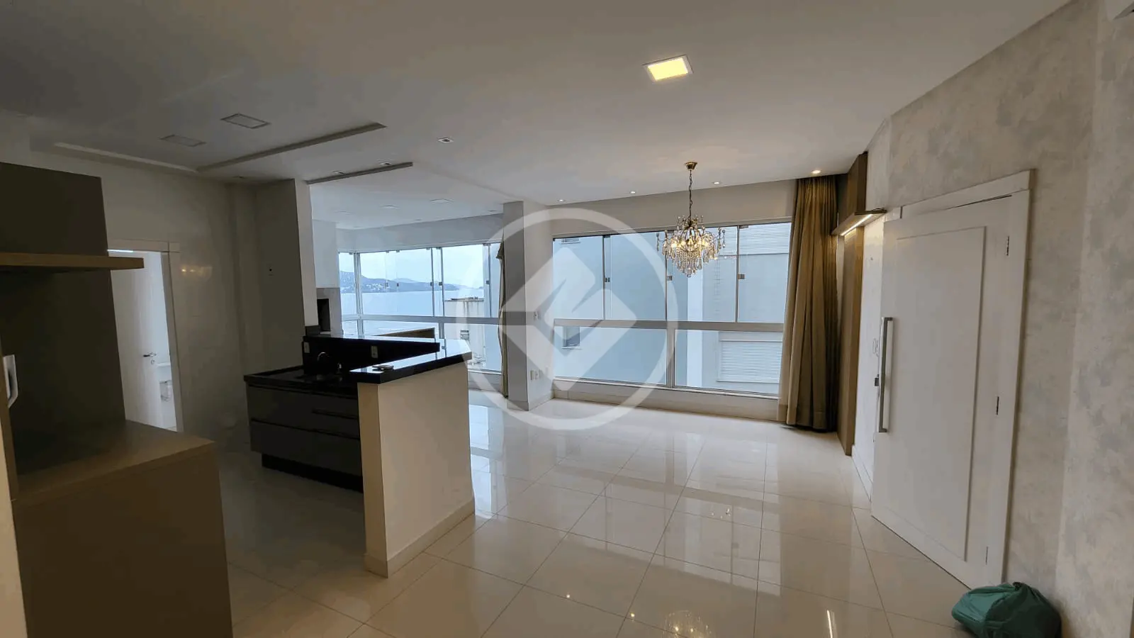 Apartamento Meia Praia, Itapema - SC — foto 1