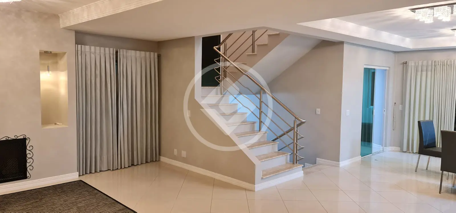 Imagem 2 - Casa em Praia do Estaleiro, Balneário Camboriú - SC