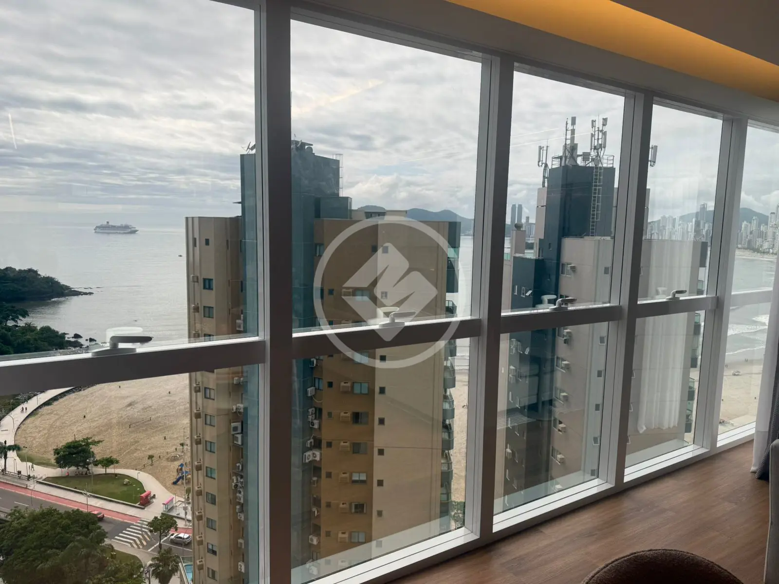 Imagem 1 - Apartamento em PIONEIROS, Balneário Camboriú - SC