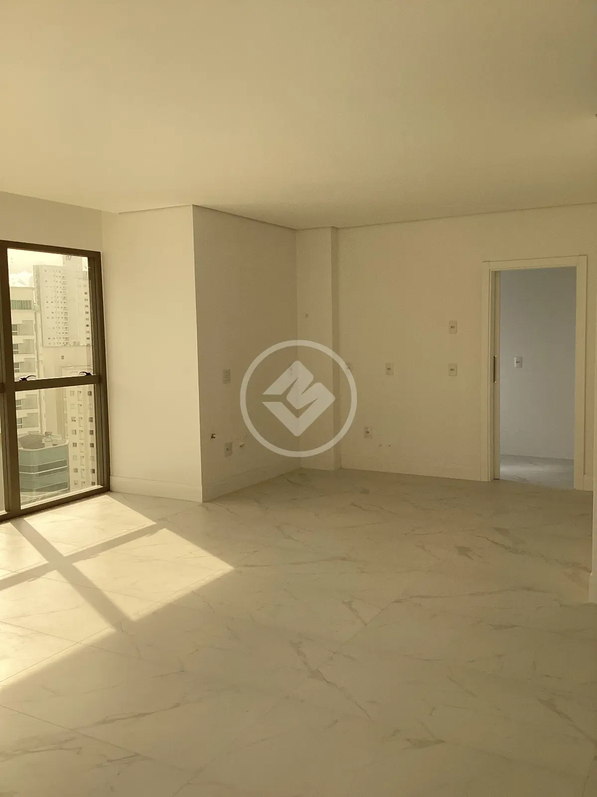 Imagem 1 - Apartamento em PIONEIROS, Balneário Camboriú - SC