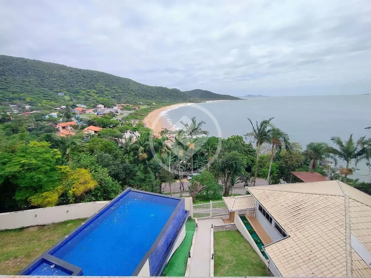 Imagem 1 - Casa em Praia das Taquaras, Balneário Camboriú - SC