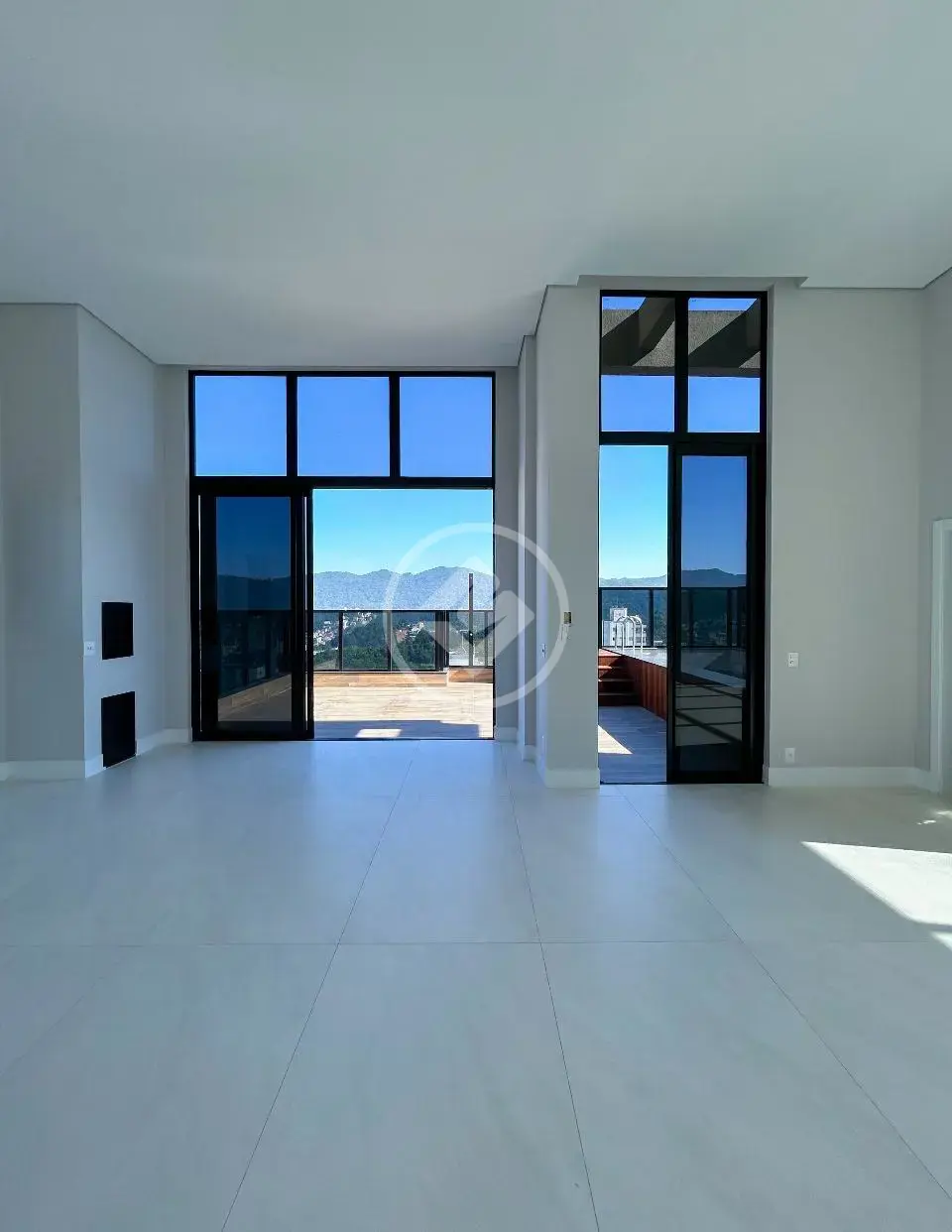 Imagem 3 - Cobertura Duplex em PIONEIROS, Balneário Camboriú - SC