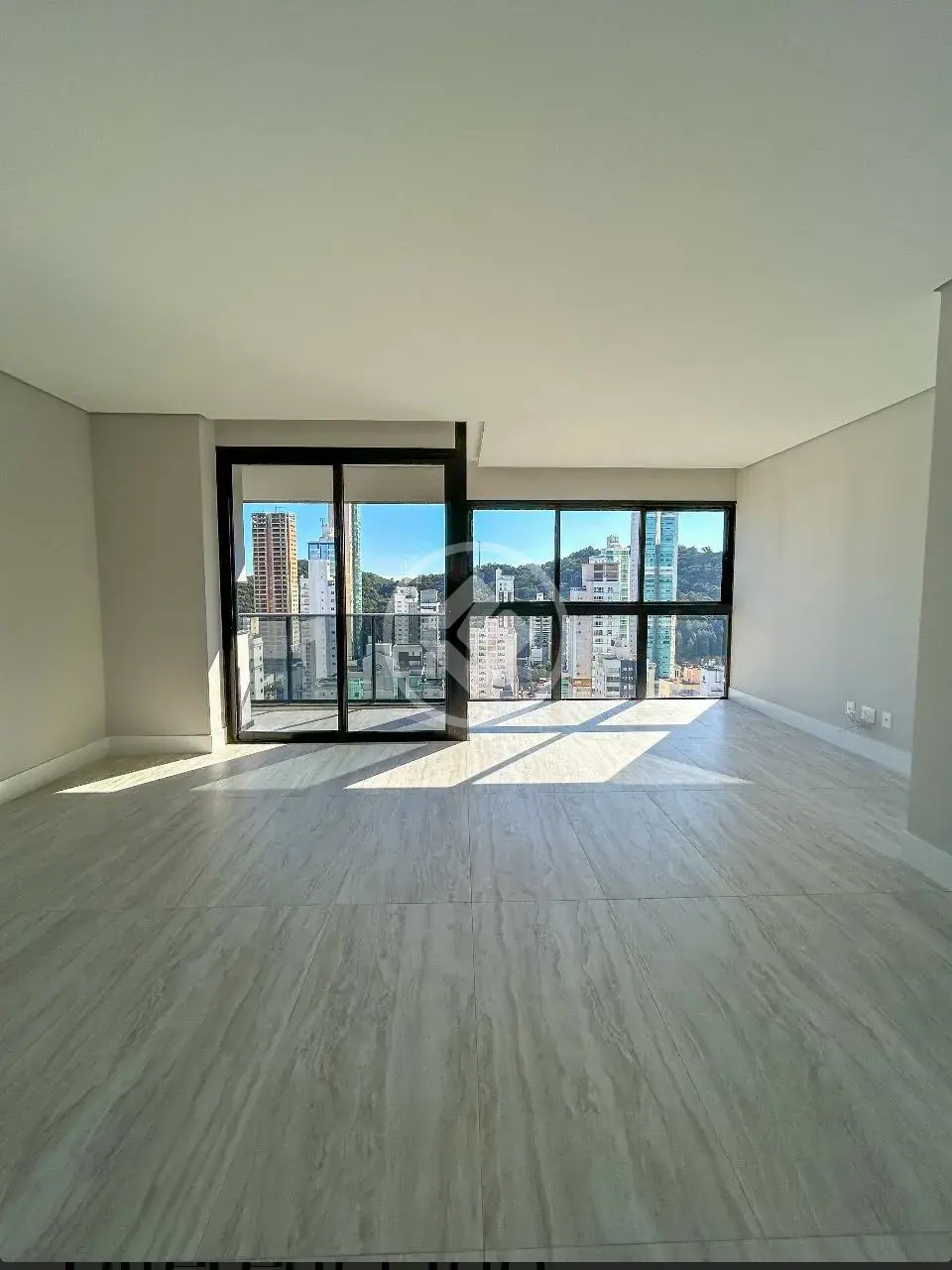 Imagem 4 - Apartamento em PIONEIROS, Balneário Camboriú - SC