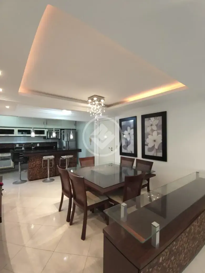 Image 2 - Apartamento em CENTRO, Balneário Camboriú - SC