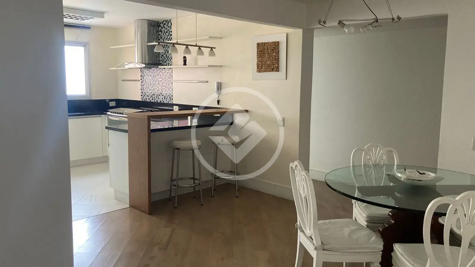 Imagem 3 - Apartamento em Cabral, Curitiba - PR