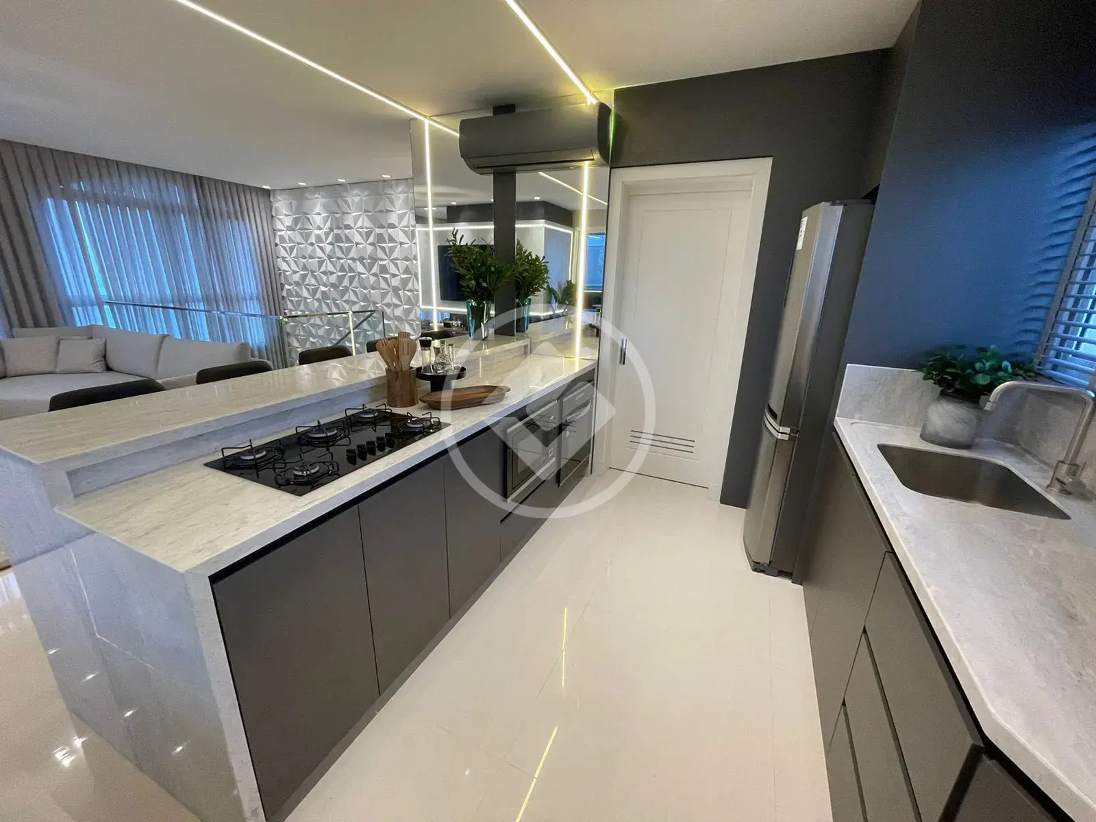 Imagem 2 - Cobertura Duplex em Centro, Balneário Camboriú - SC