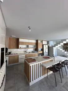 Sobrado Barra, Balneário Camboriú - SC — foto 1