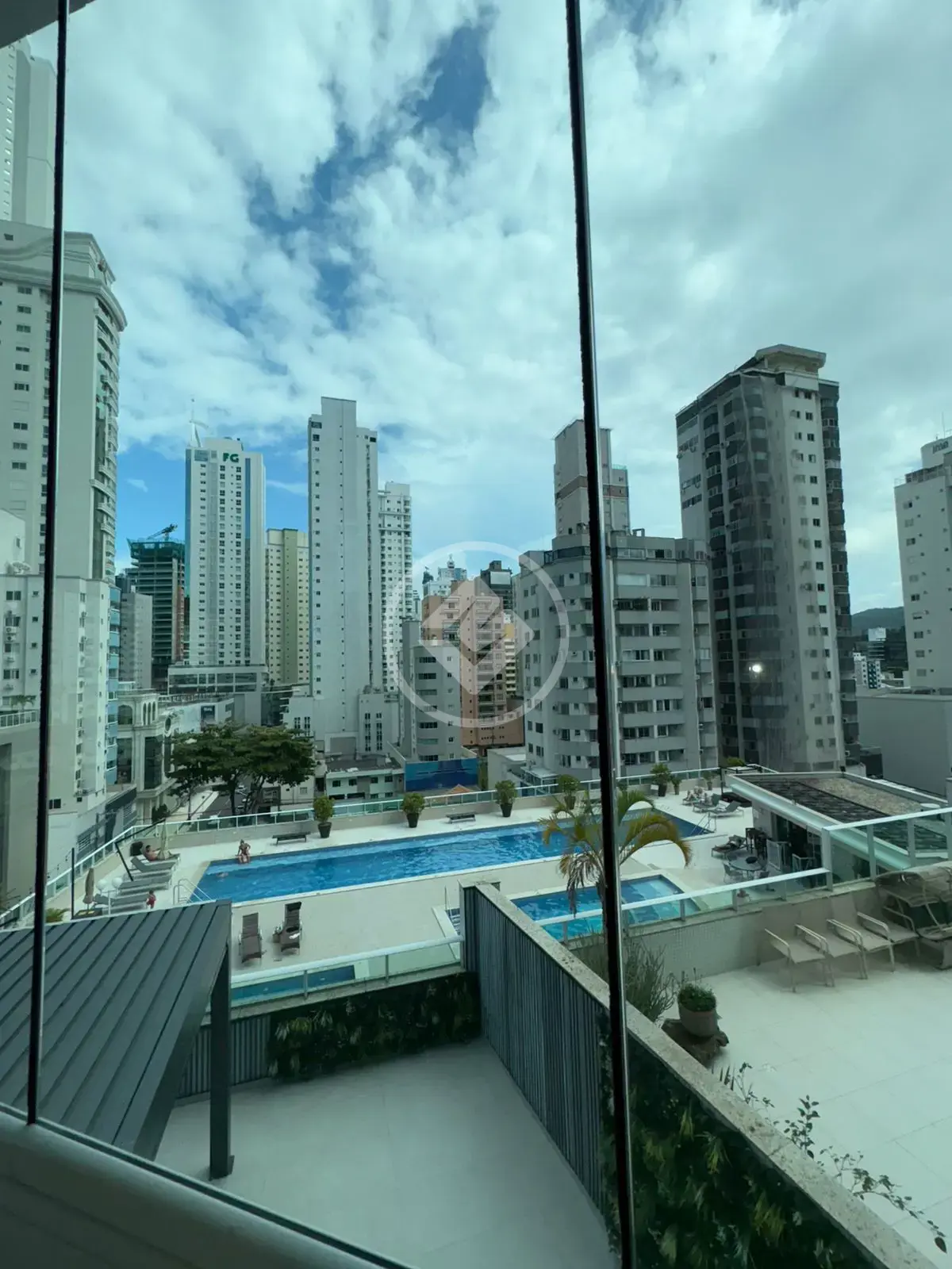 Imagem 1 - Apartamento em PIONEIROS, Balneário Camboriú - SC