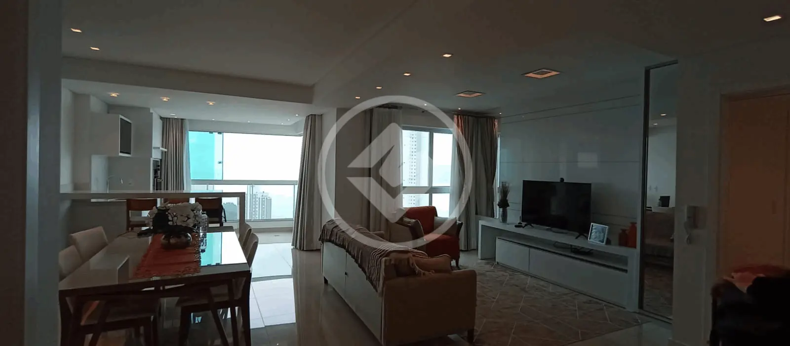 Imagem 1 - Apartamento em PIONEIROS, Balneário Camboriú - SC