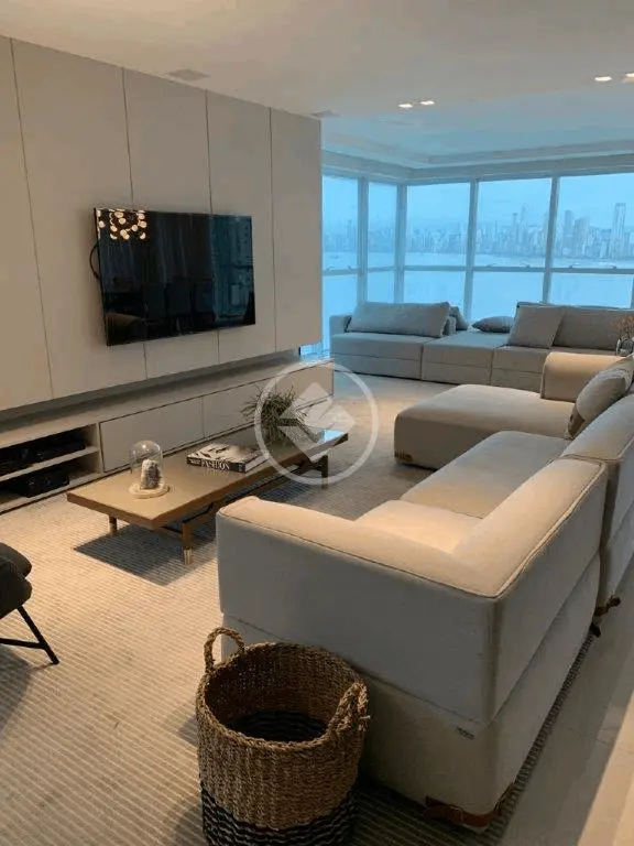 Apartamento PIONEIROS, Balneário Camboriú - SC — foto 1