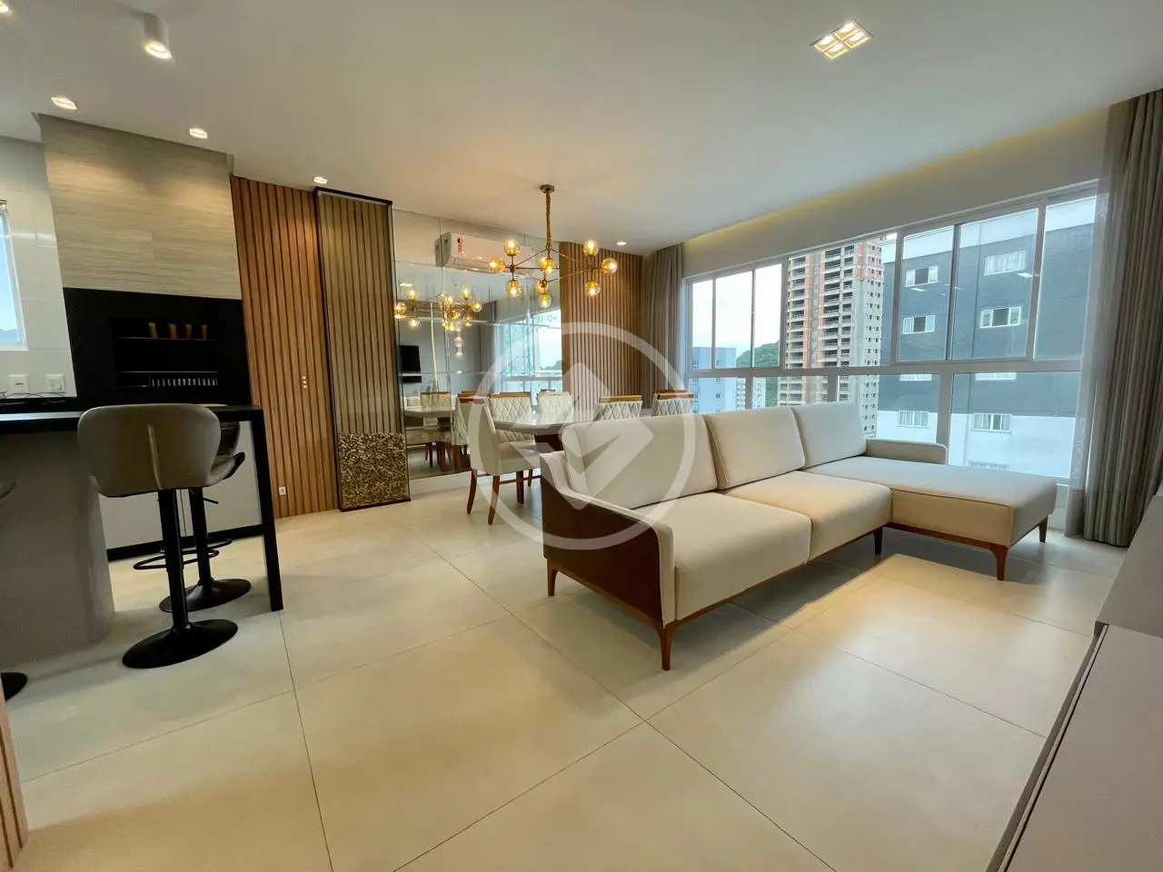 Imagem 1 - Apartamento em PIONEIROS, Balneário Camboriú - SC