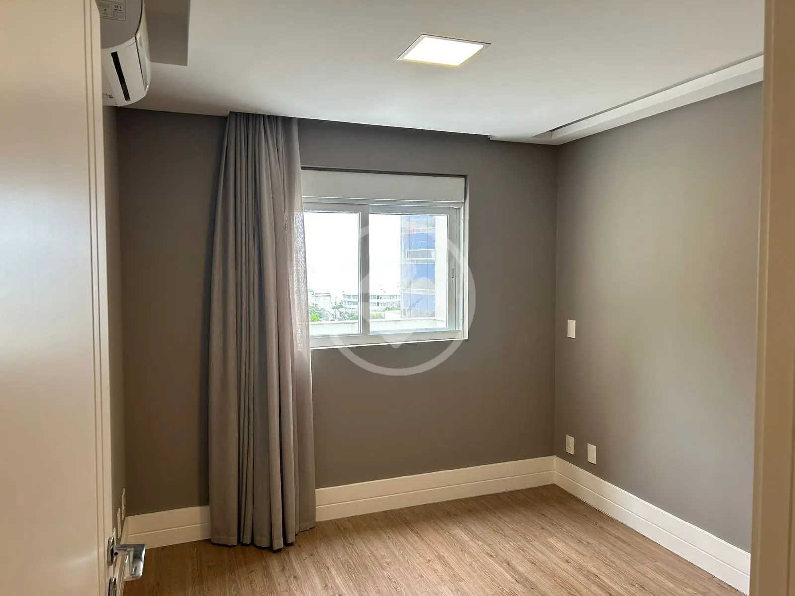 Imagem 1 - Apartamento em PIONEIROS, Balneário Camboriú - SC