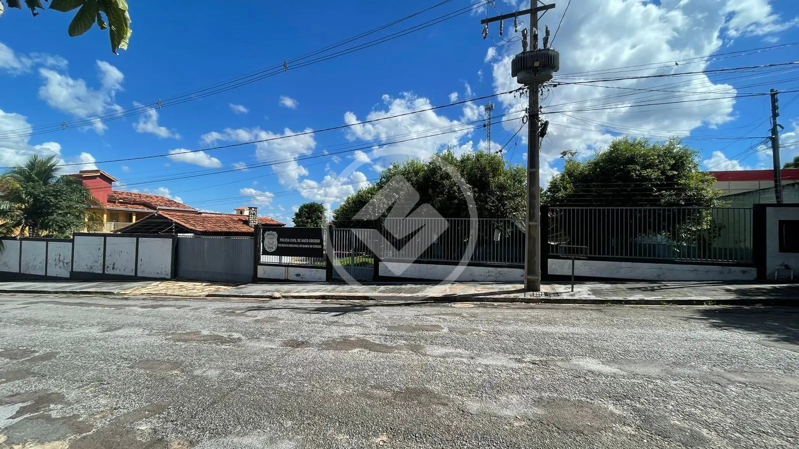 Image 2 - Casa em Centro, Barra do Garças - MT