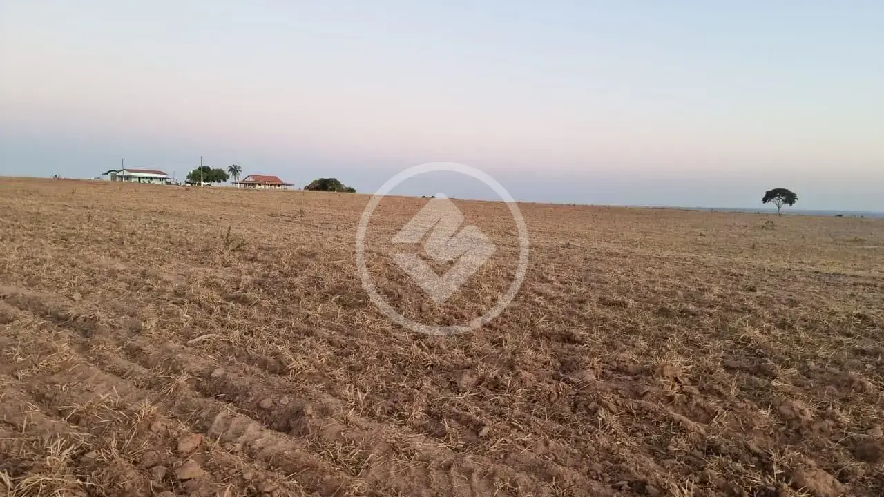Imagem 1 - Fazenda em Loteamento Carvalho, Mineiros - GO