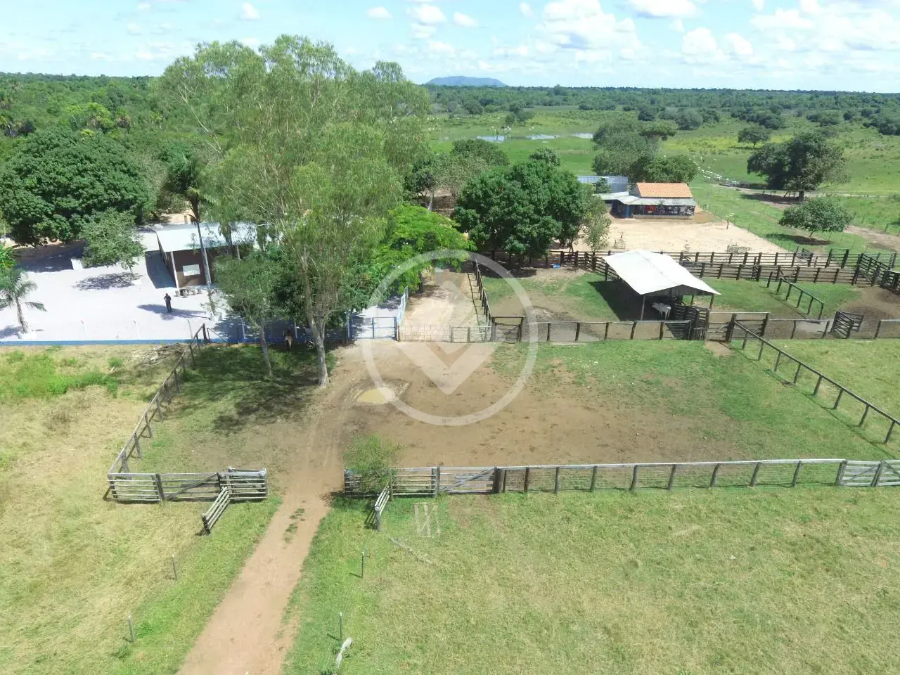 Imagem 1 - Fazenda em Centro, Cocalinho - MT