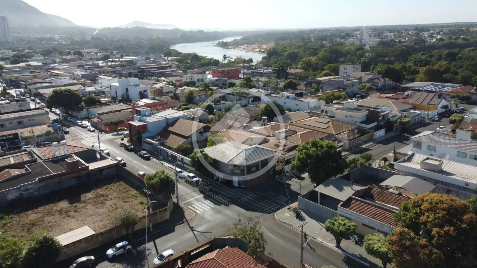 Image 2 - Casa em Centro, Barra do Garças - MT