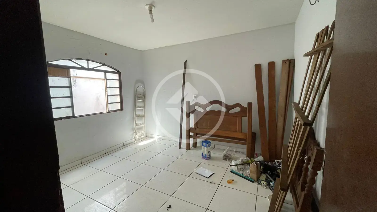 Image 2 - Casa em Centro, Barra do Garças - MT