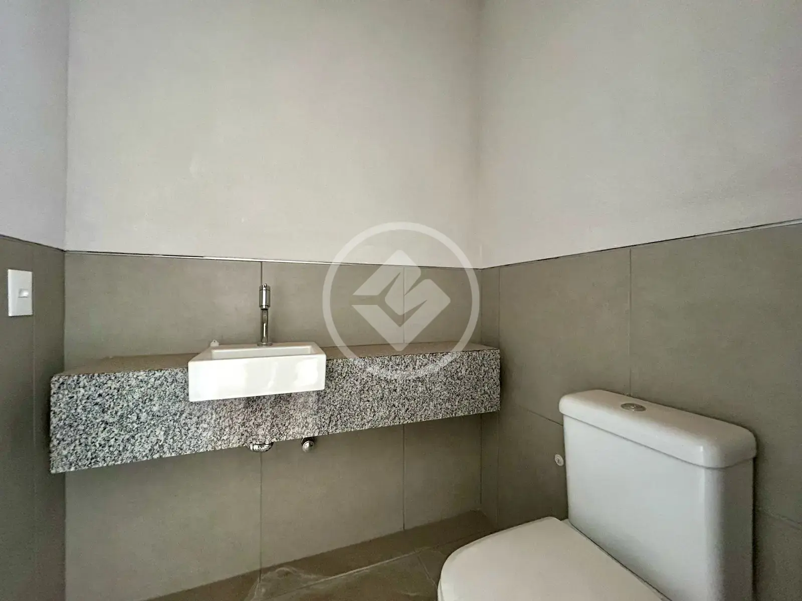 Loja à venda no bairro Vale do Sereno — foto 4