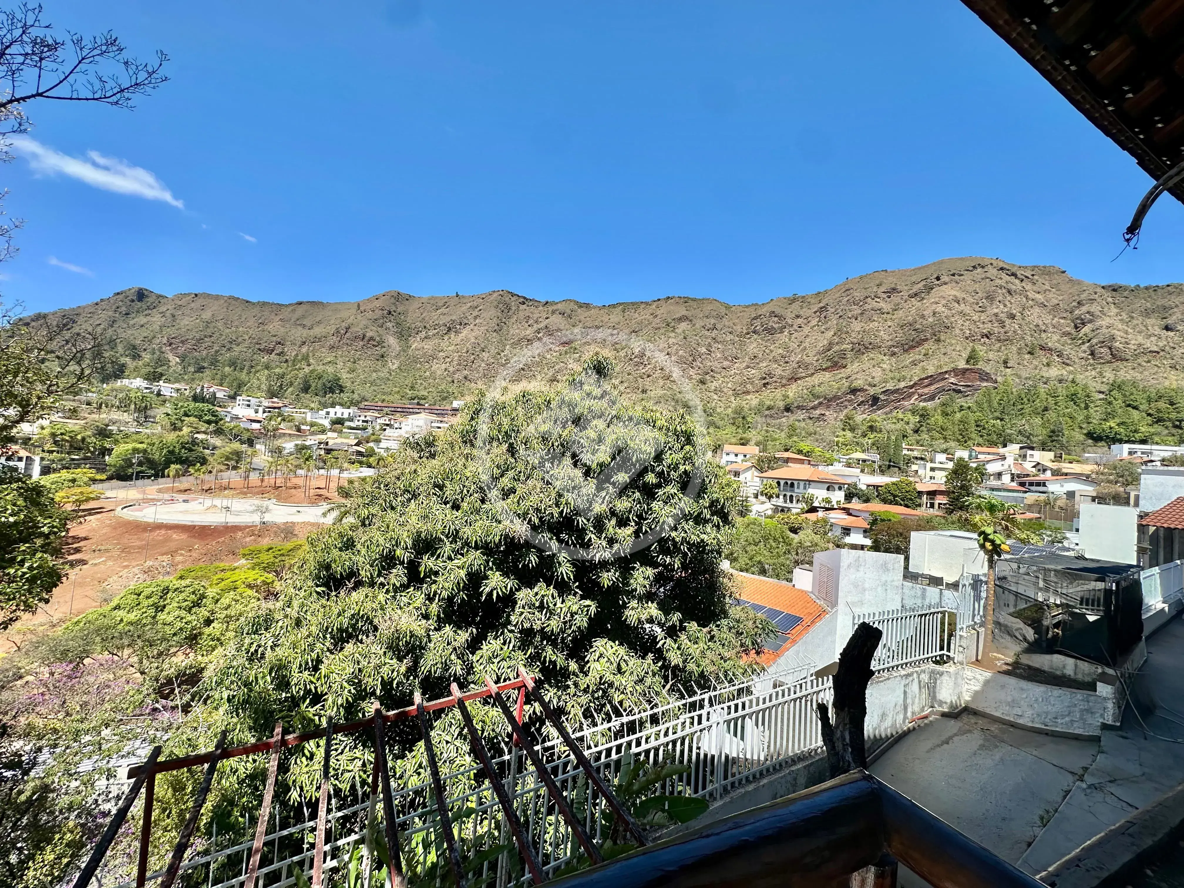 Casa com 5 quartos à venda no bairro Mangabeiras — foto 3
