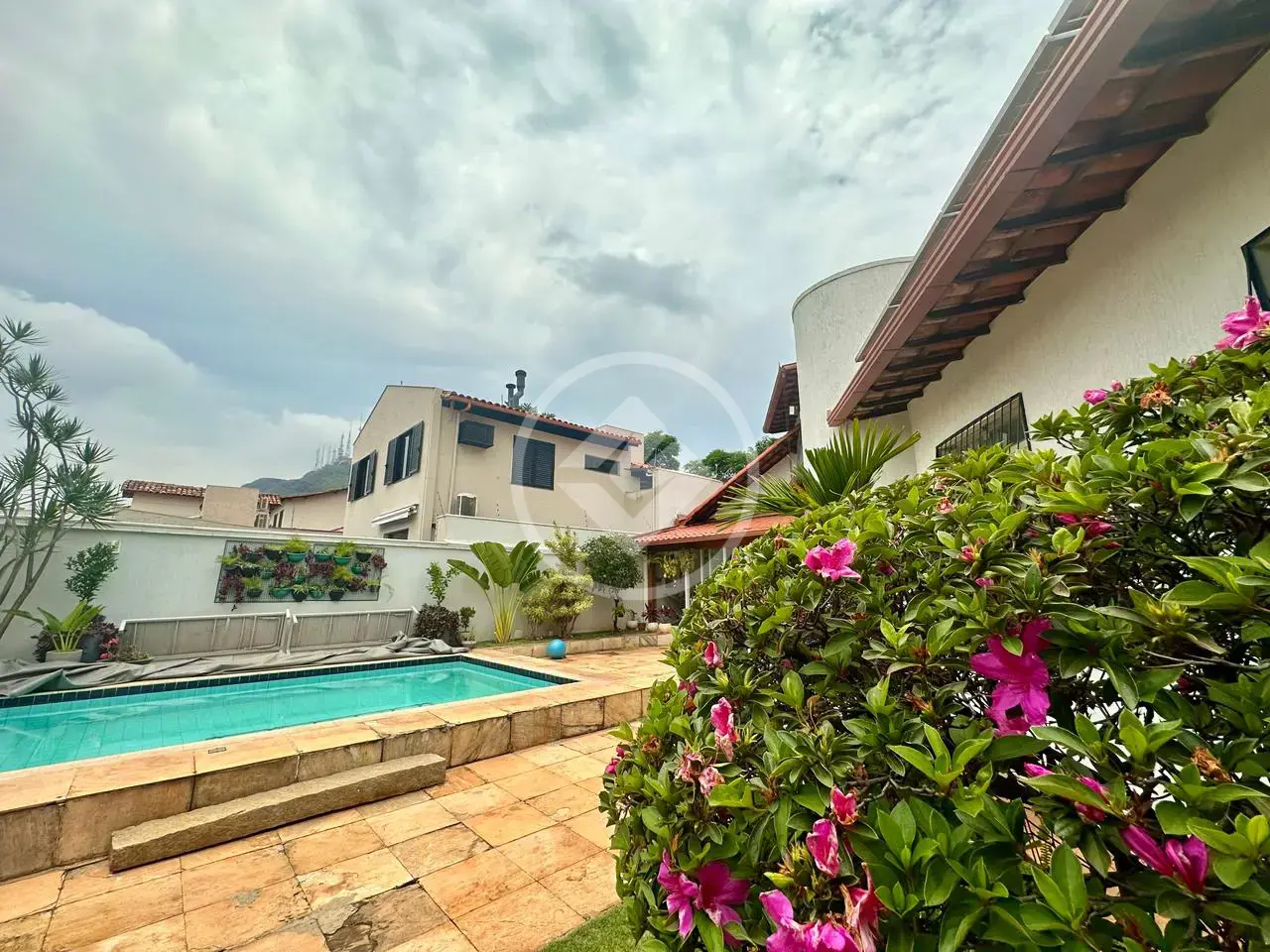 Imagem 1 - Casa em BELVEDERE, Belo Horizonte - MG