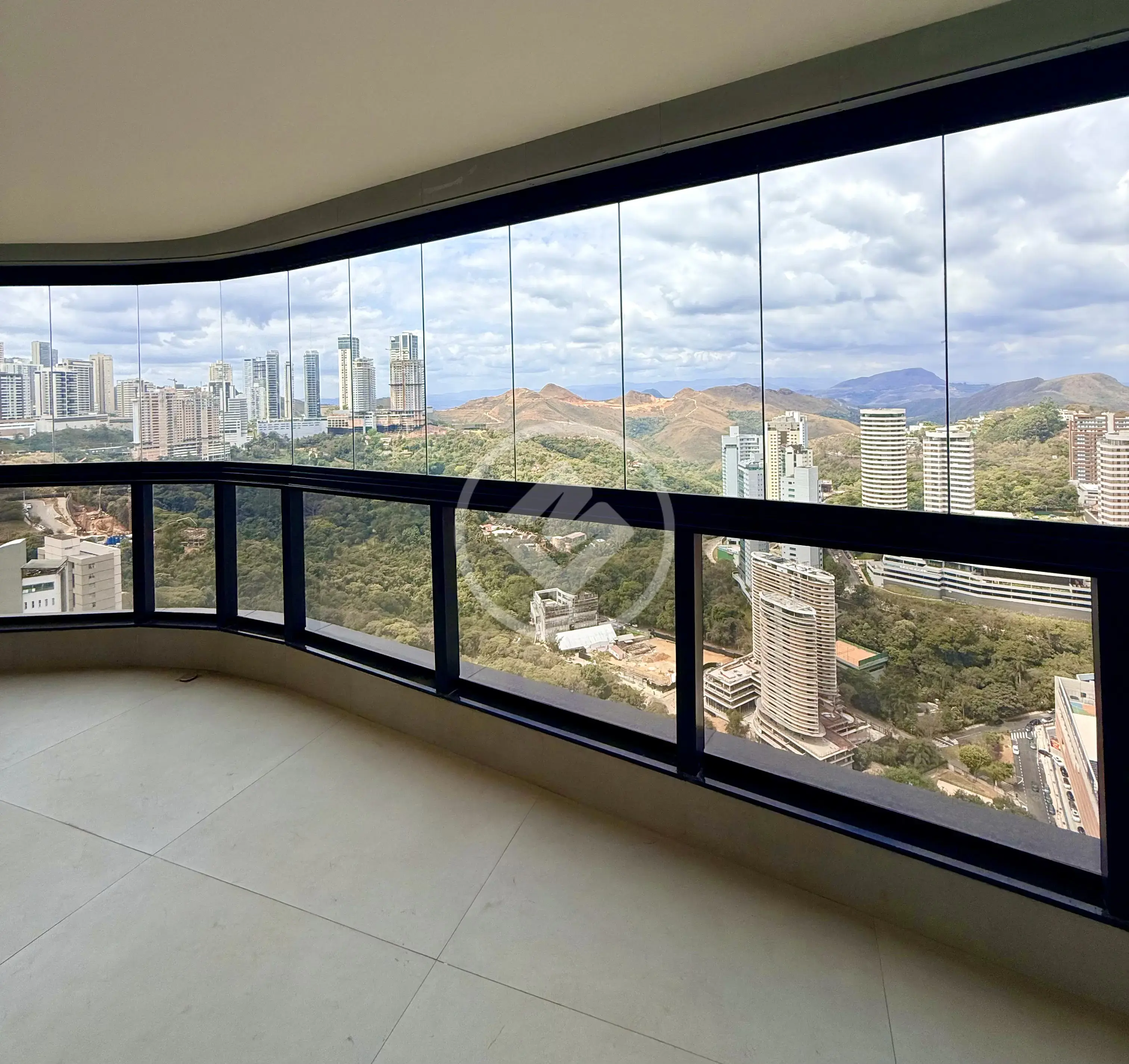 Imagem 1 - Apartamento em Vale do Sereno, Nova Lima - MG