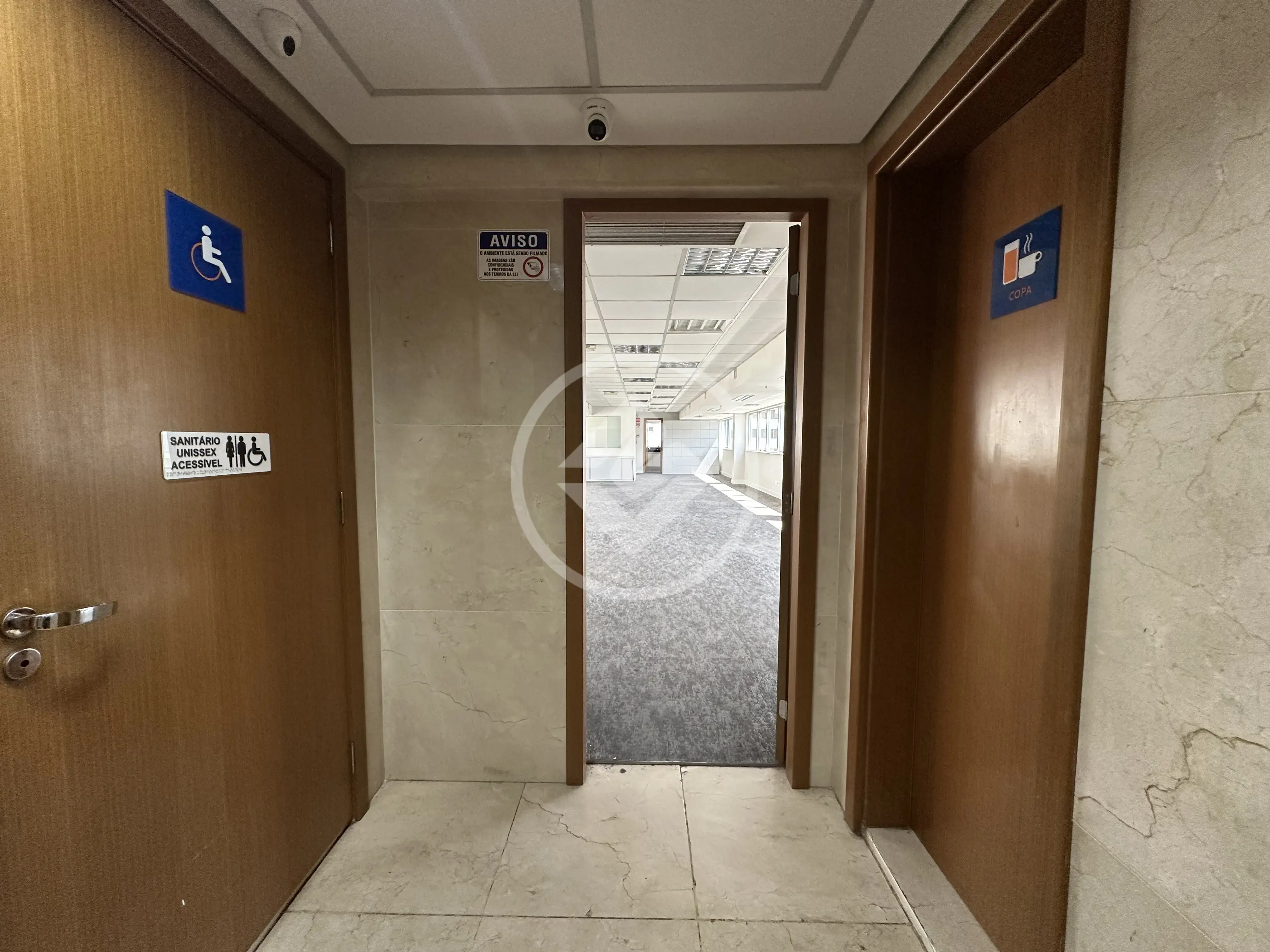 Sala comercial à venda — foto 4