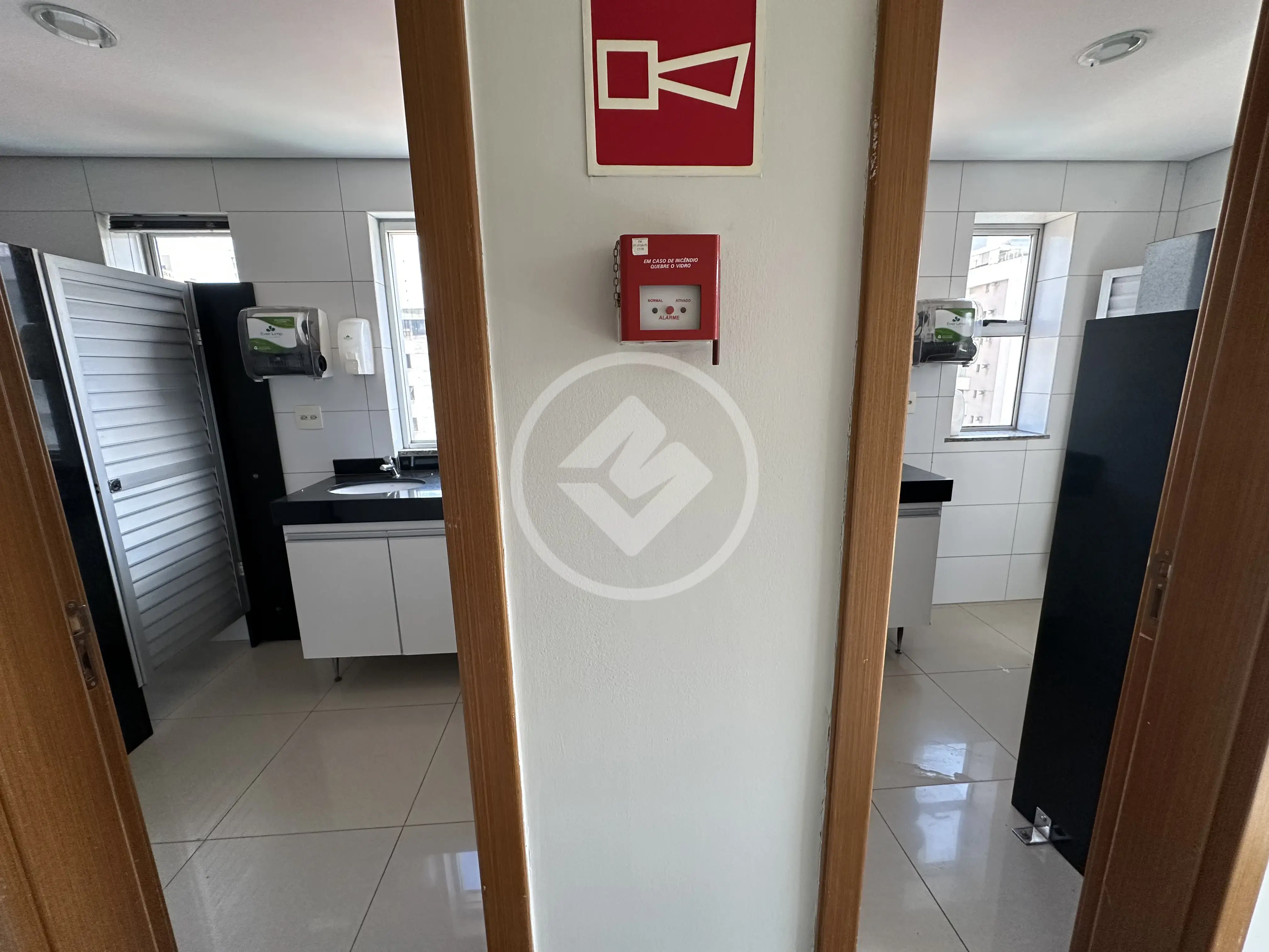 Sala comercial à venda — foto 4