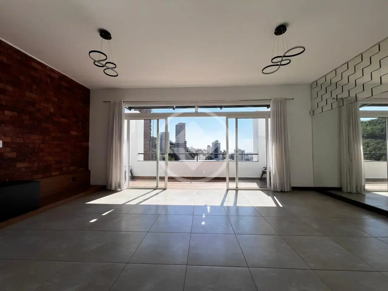 Casa com 4 quartos à venda no bairro Santa Lúcia — foto 3