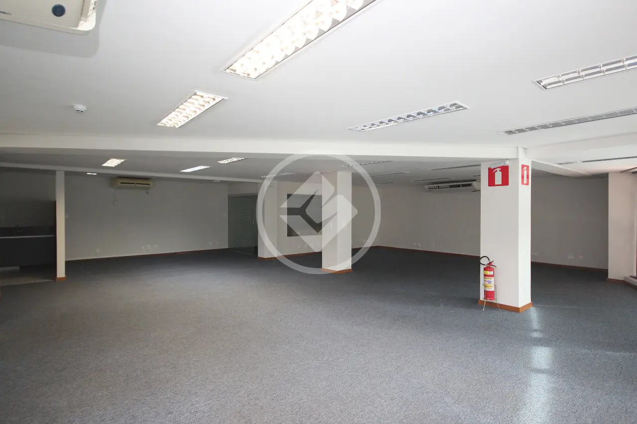 Image 2 - Prédio em Santa Efigênia, Belo Horizonte - MG
