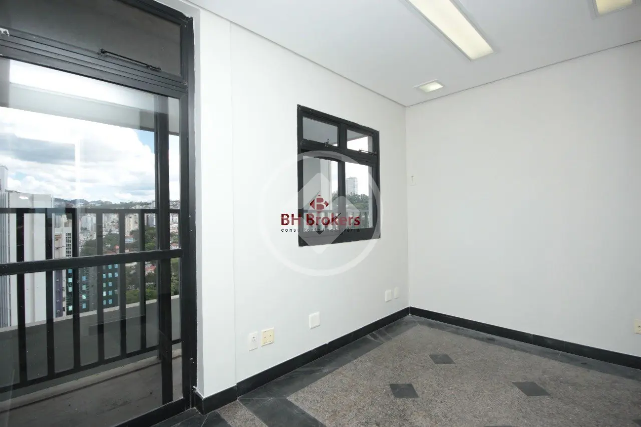 Sala comercial à venda no bairro Lourdes — foto 3