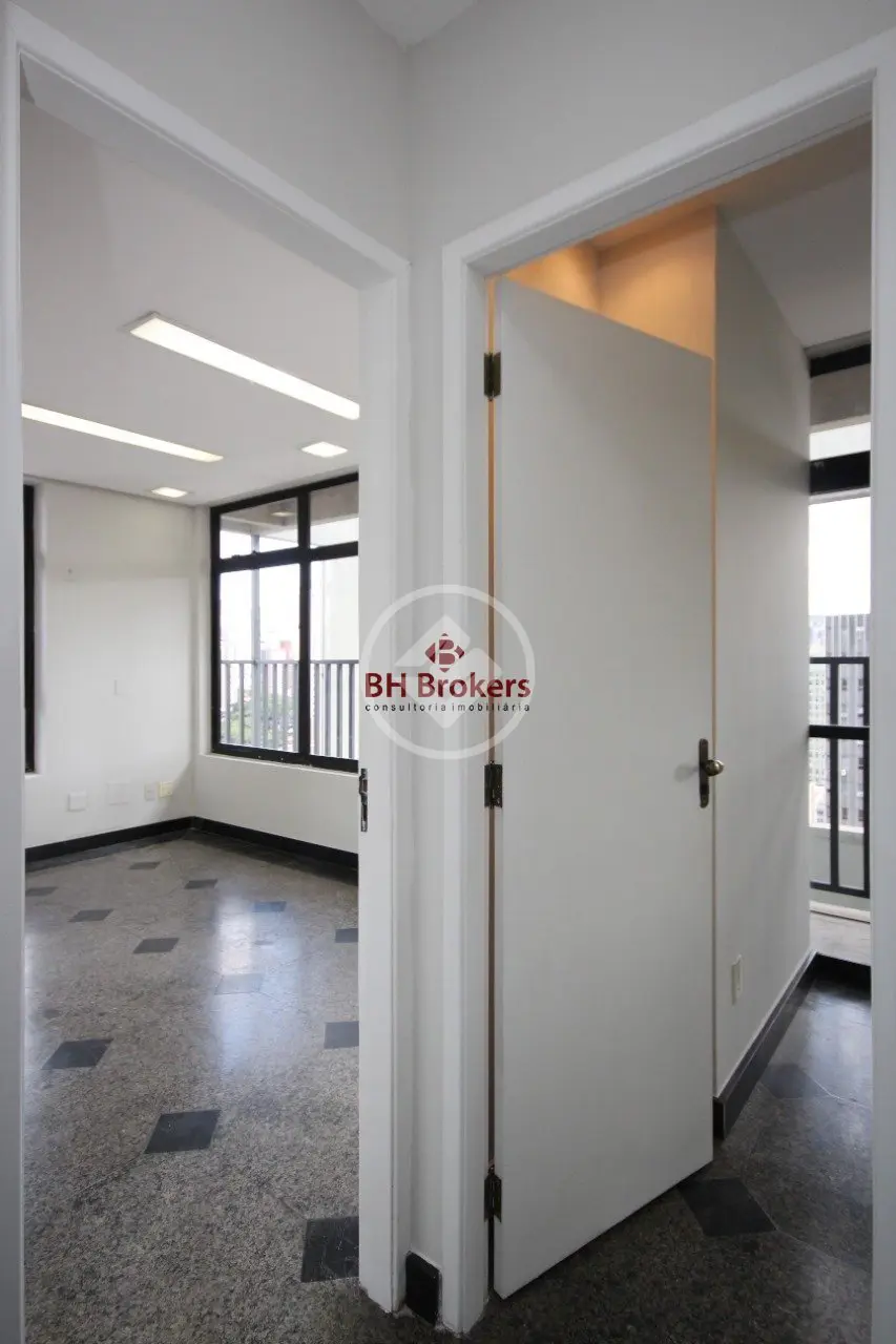 Sala comercial à venda no bairro Lourdes — foto 4
