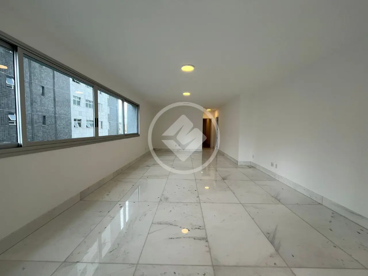 Image 2 - Apartamento em Funcionários, Belo Horizonte - MG
