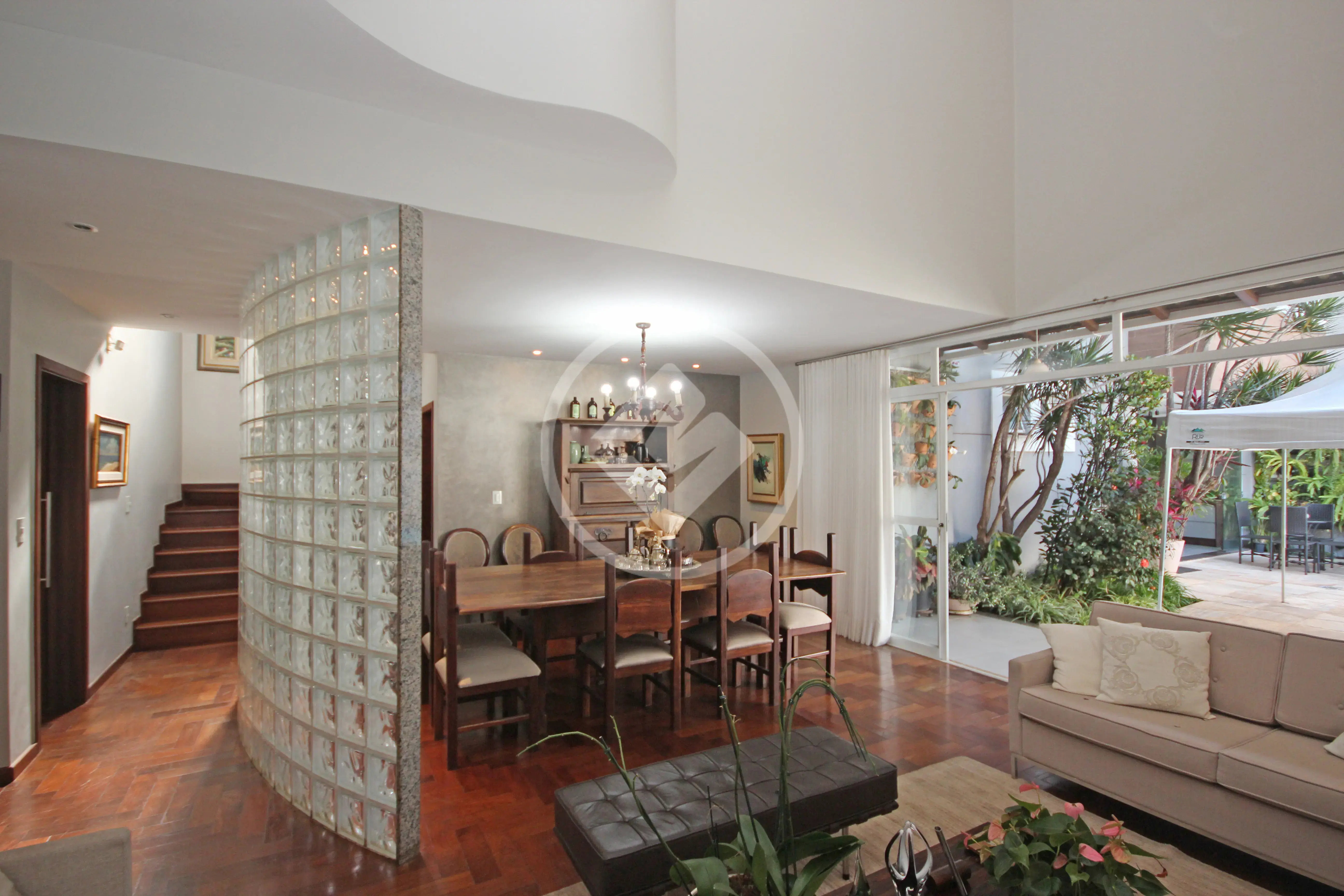 Imagem 1 - Casa em Santa Lúcia, Belo Horizonte - MG
