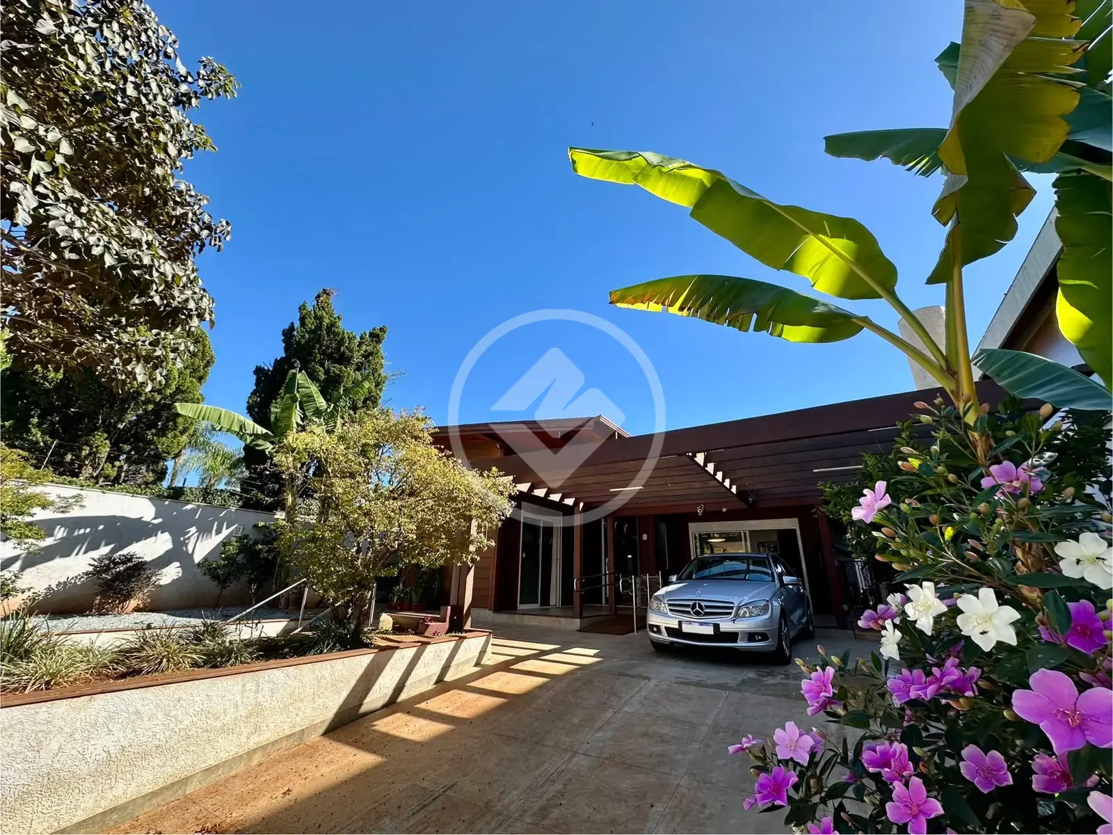 Imagem 1 - Casa em Belvedere, Belo Horizonte - MG