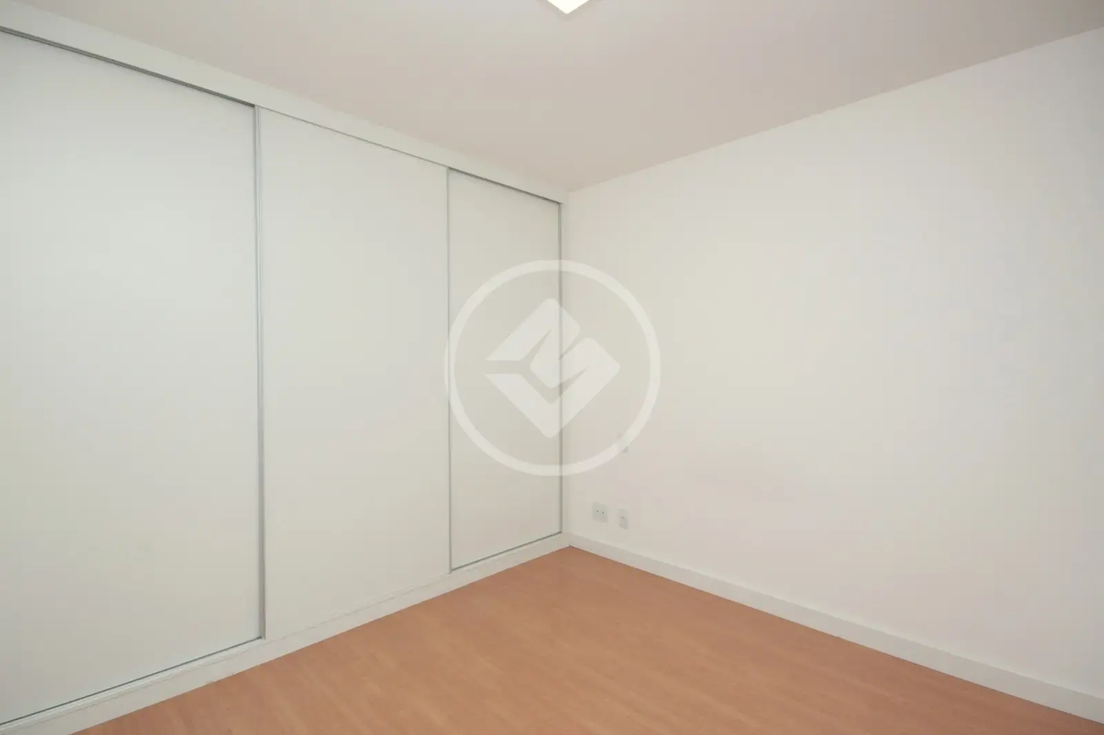 Apartamento com 1 quarto à venda no bairro Vale do Sereno — foto 5