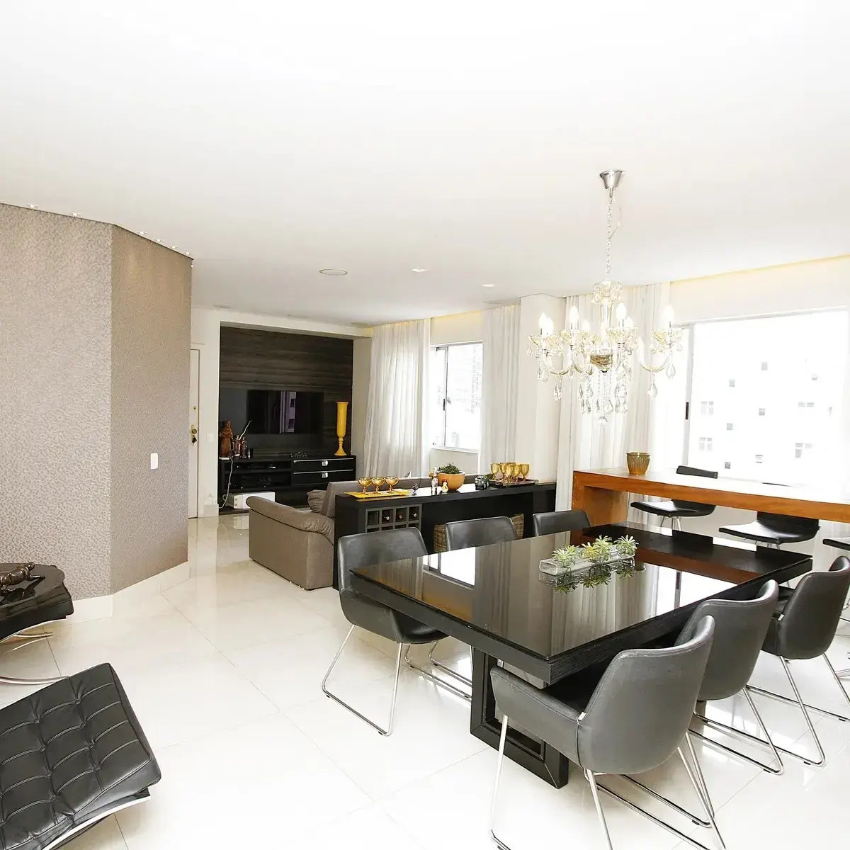Image 2 - Apartamento em LOURDES, Belo Horizonte - MG