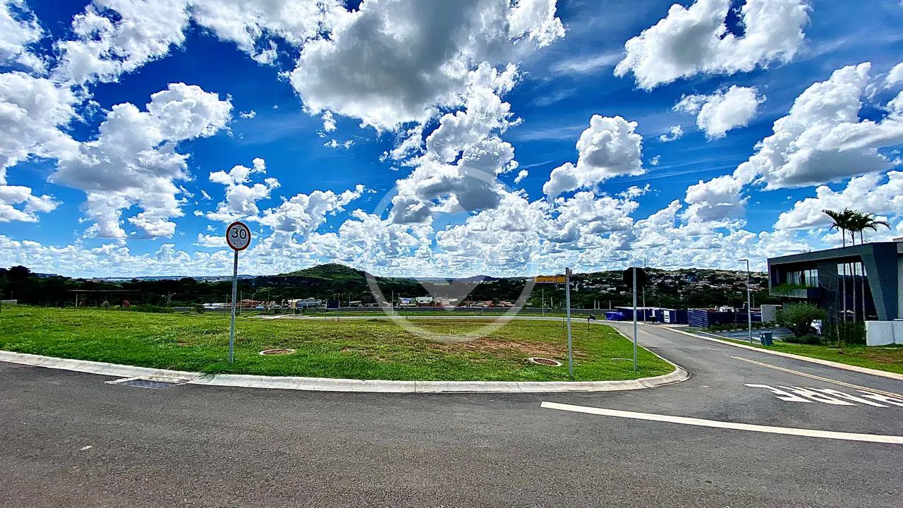 Terreno Parque Cidade, Goiânia - GO — foto 1