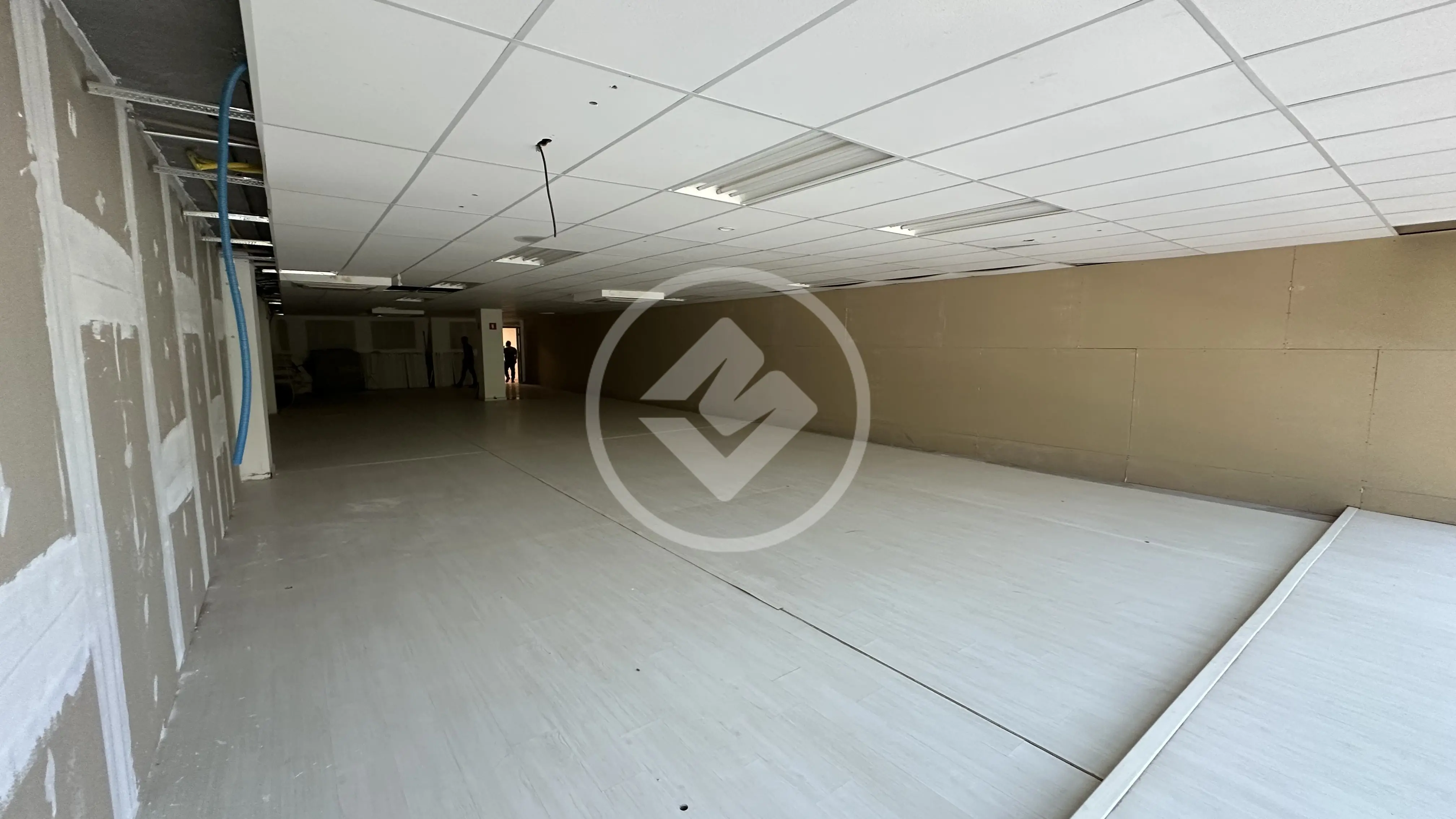 Imagem 2 - Sala Comercial em EQN 102/103, Brasília - DF