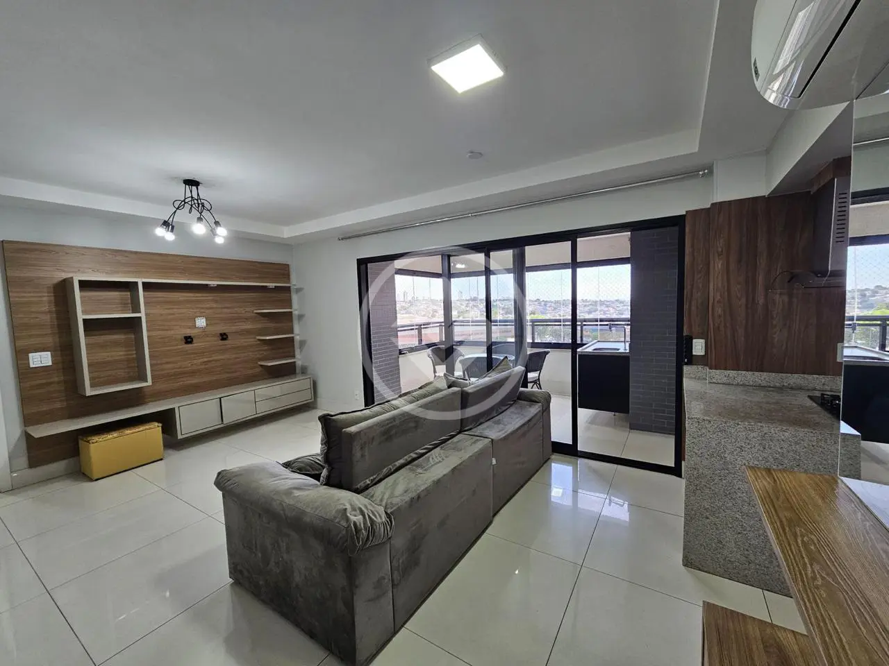 Imagem 2 - Apartamento em PARK LOZANDES, Goiânia - GO