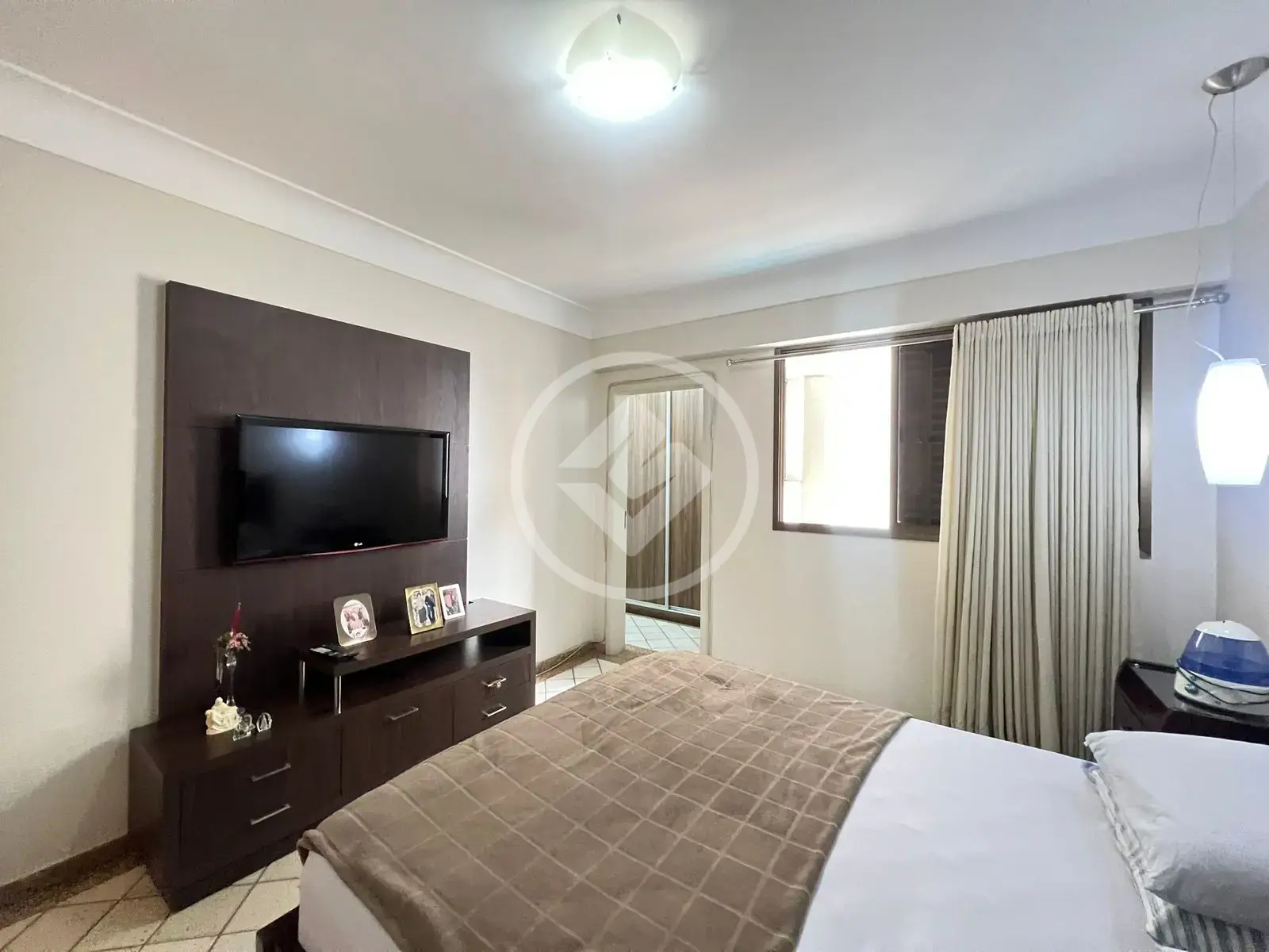 Image 2 - Apartamento em Nova Suiça, Goiânia - GO