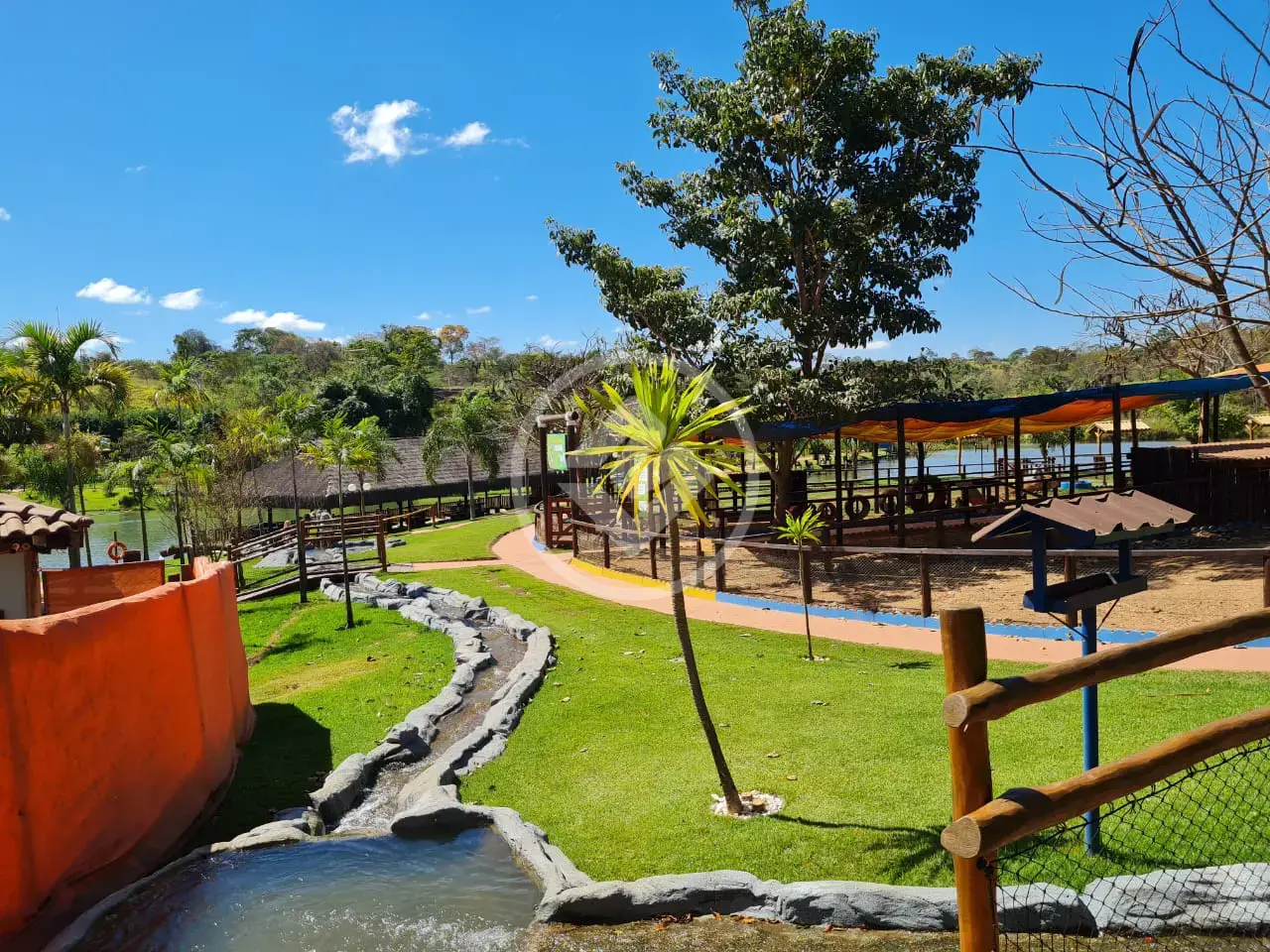 Imagem 3 - Terreno Condomínio em Residencial Solar São Francisco II, Trindade - GO