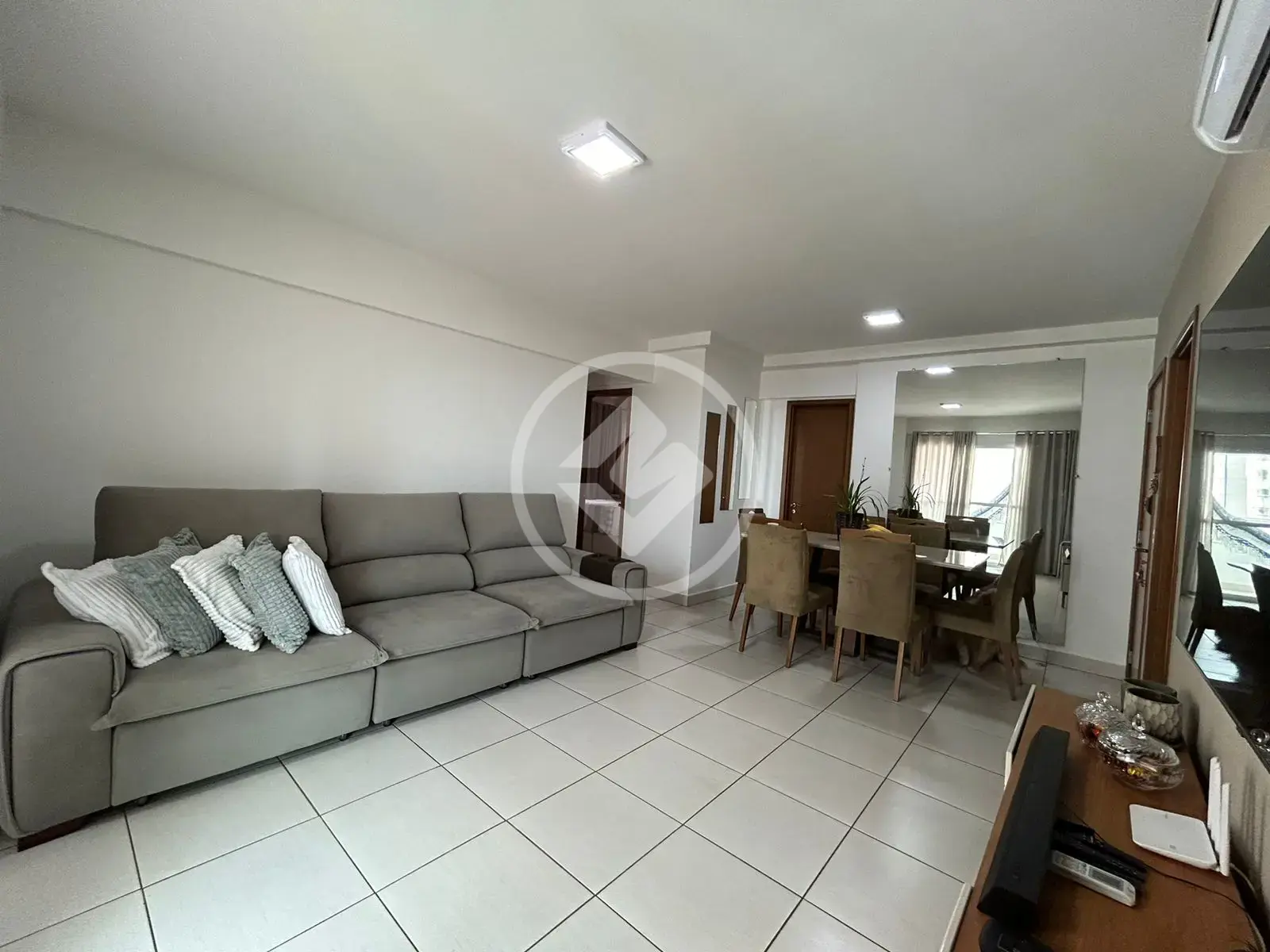Image 2 - Apartamento em Village Veneza, Goiânia - GO