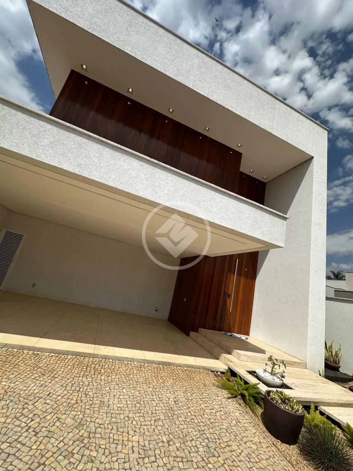 Imagem 1 - Sobrado Em Condomínio em Setor Morada do Lago, Trindade - GO