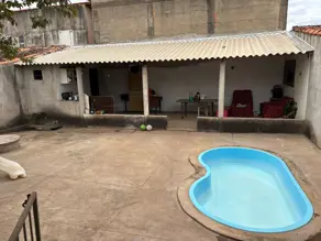 Casa Setor Santa Efigenia, Caldas Novas - GO — foto 1