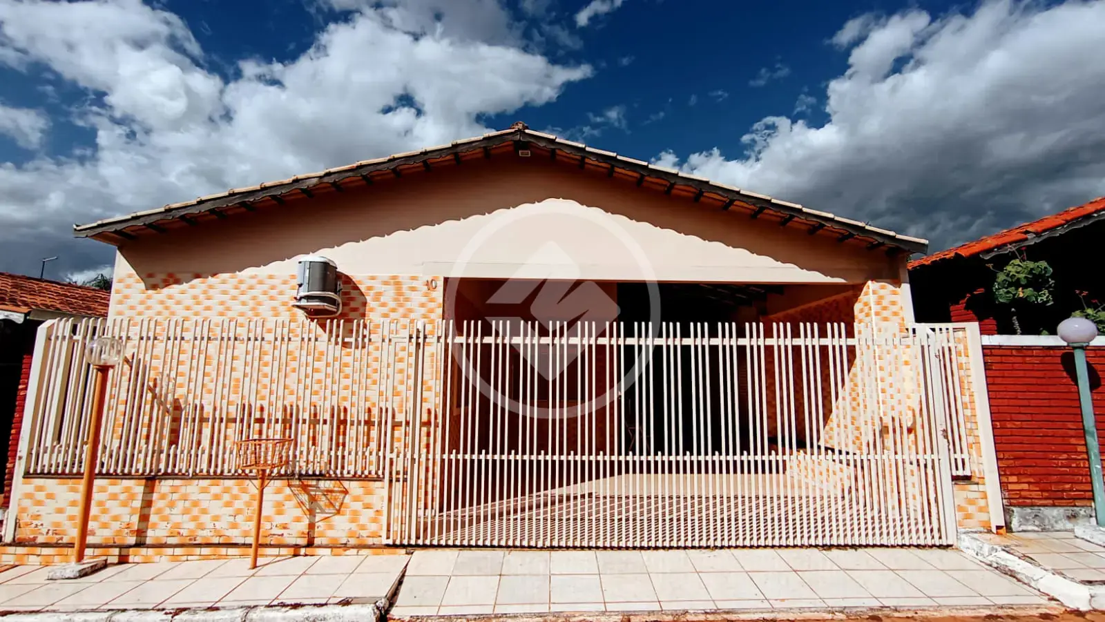 Imagem 1 - Casa Condomínio em Condomínio Flamboyant, Caldas Novas - GO