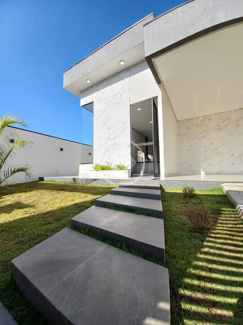 Image 2 - Casa em Setor Lago Sul, Caldas Novas - GO