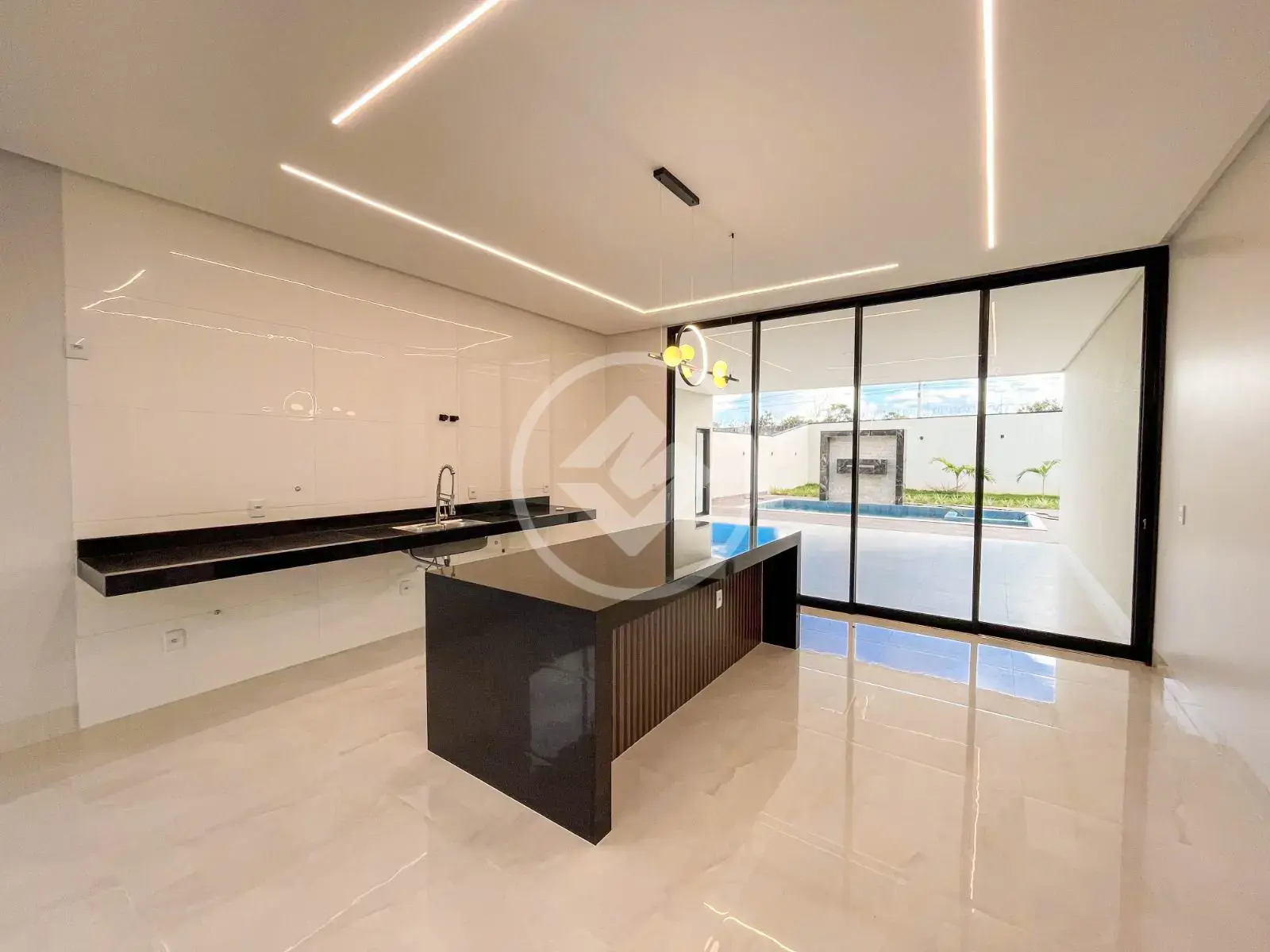 Image 2 - Casa em Condomínio Sonho Meu, Caldas Novas - GO