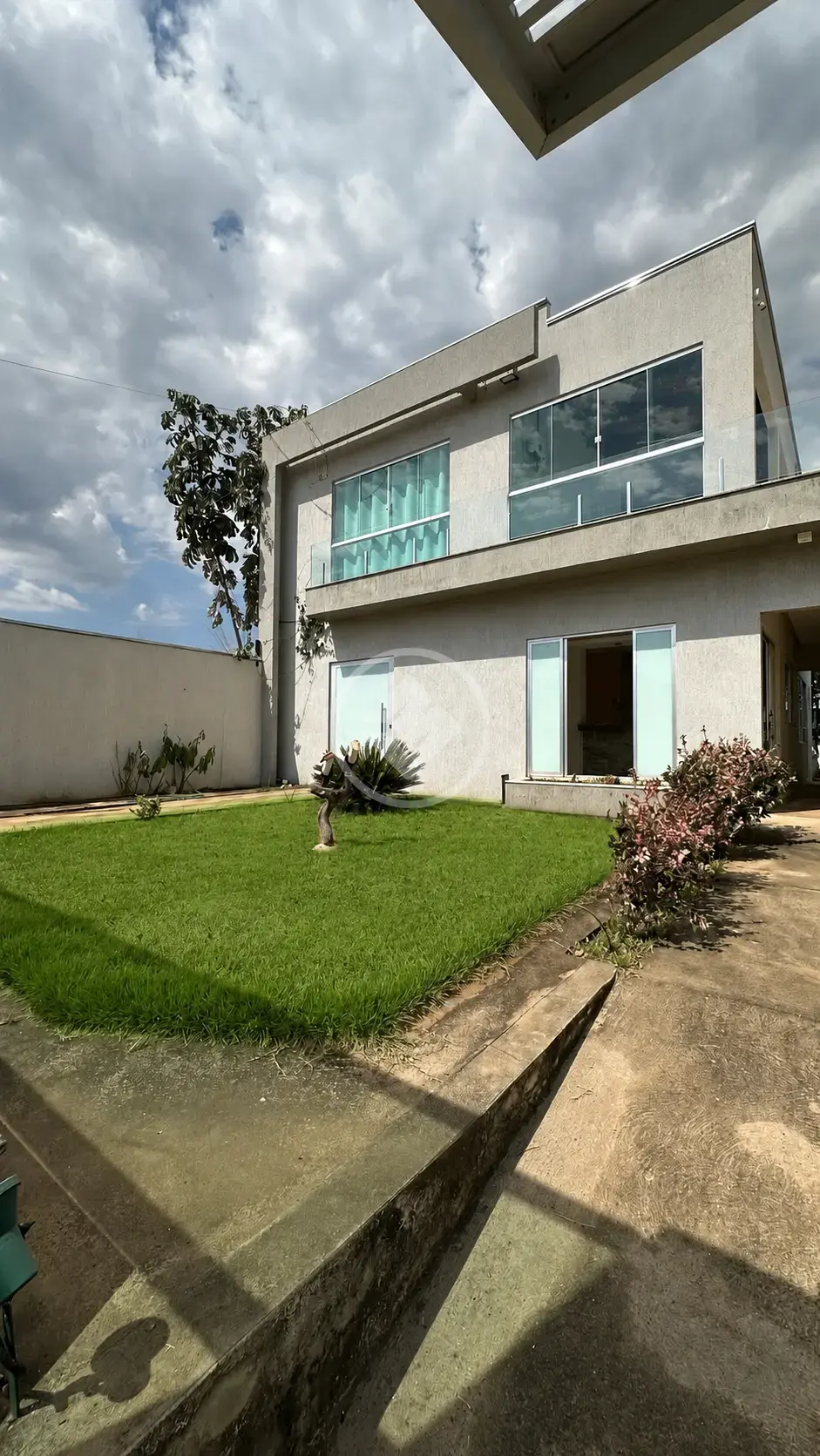 Imagem 1 - Sobrado em Setor Lago Sul, Caldas Novas - GO